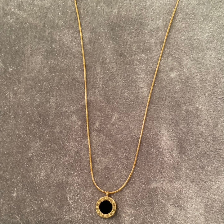 Boutique Reversible Onyx Pendant Necklace