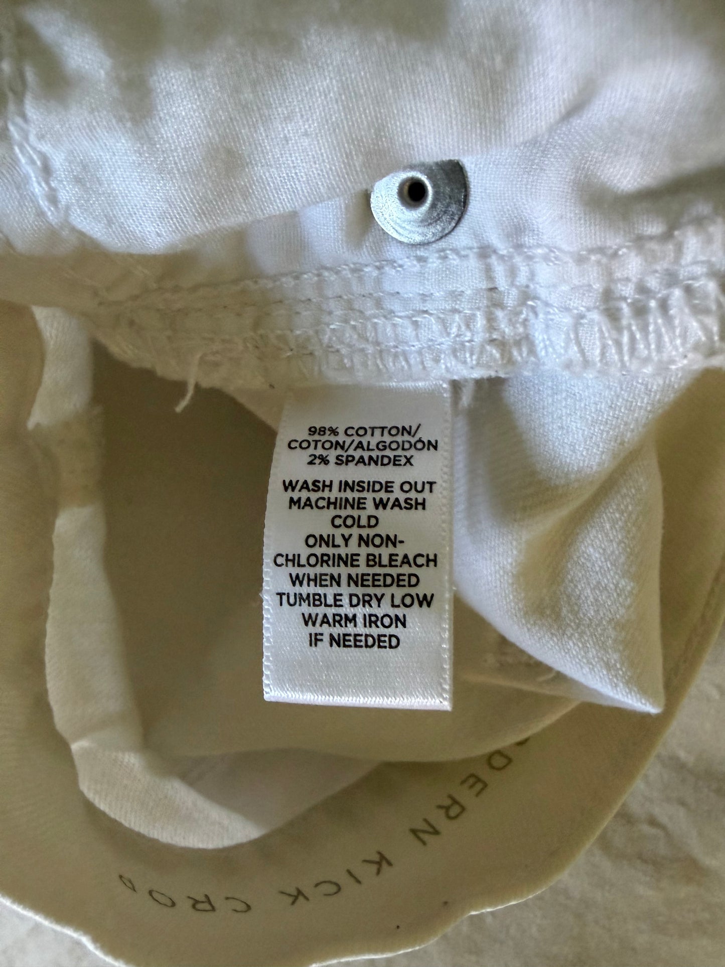 5. LOFT Kick Crop White Jens *Size 29