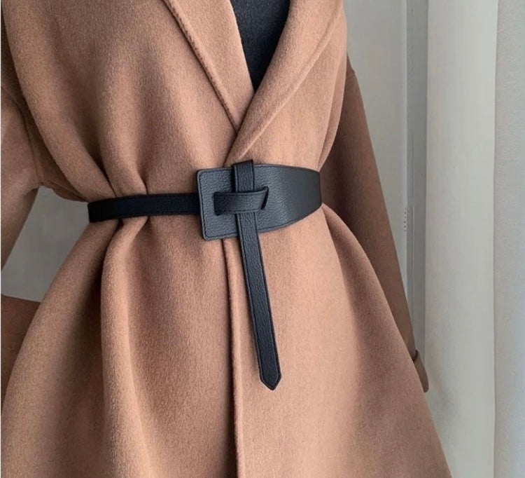 LUXIE BOUTIQUE The Coat Belt