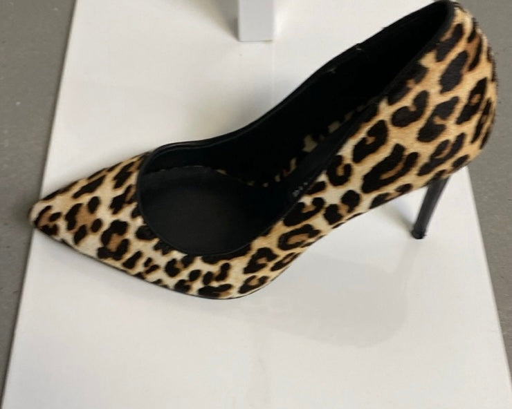 ALICE + OLIVIA Leopard Print Heels *Size 7