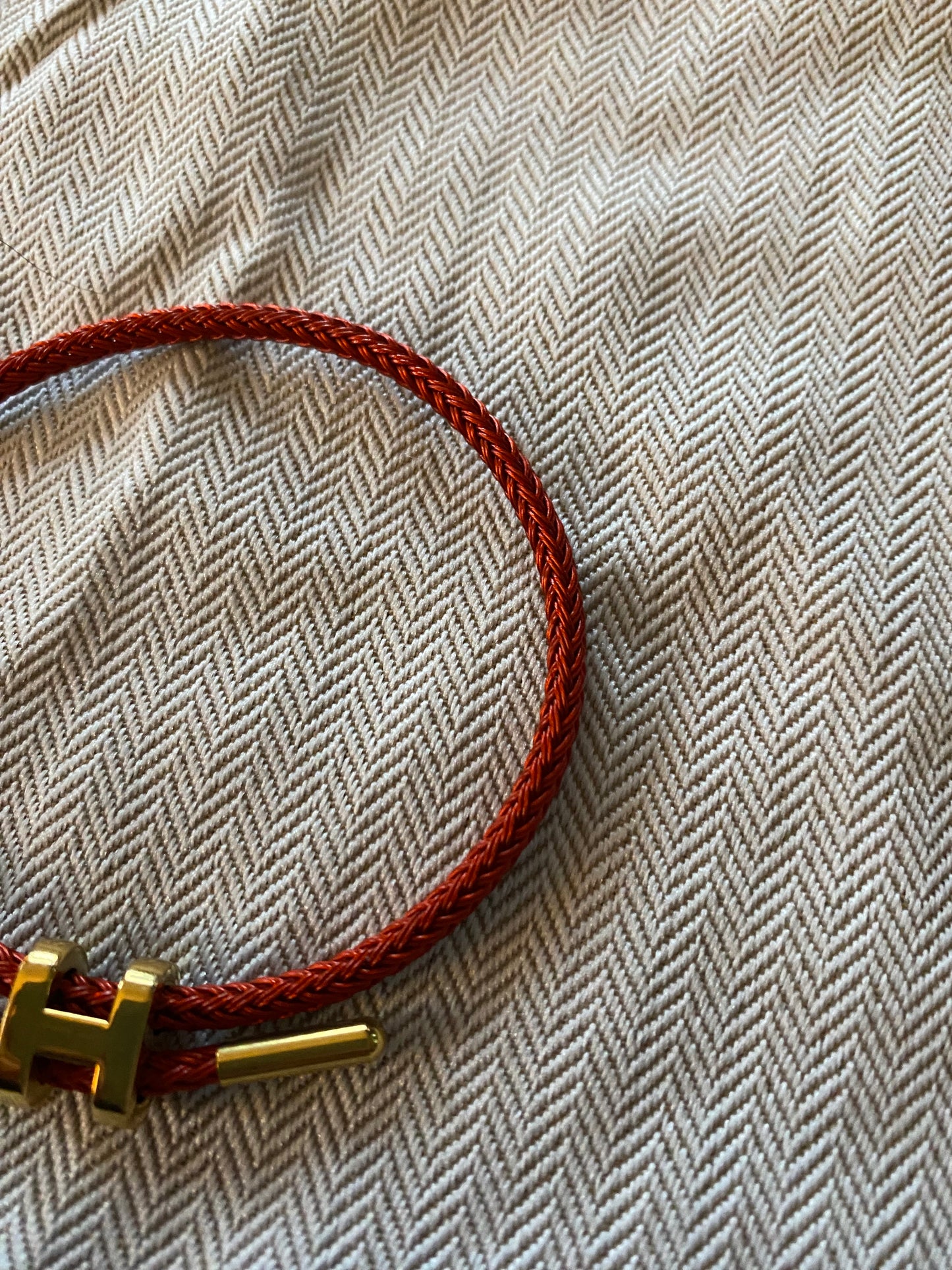 BOUTIQUE H Rope Bracelet in London Red