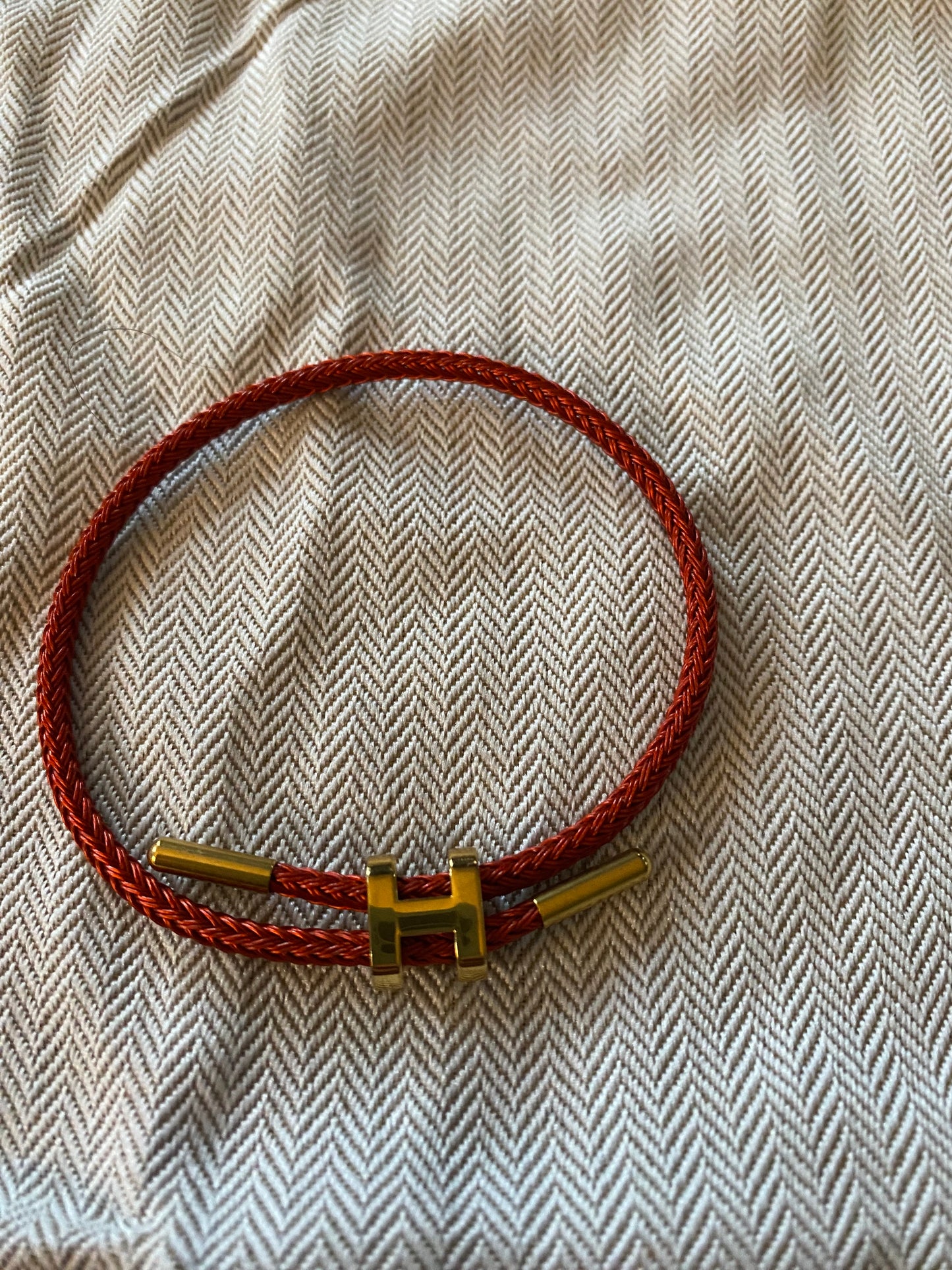 BOUTIQUE H Rope Bracelet in London Red