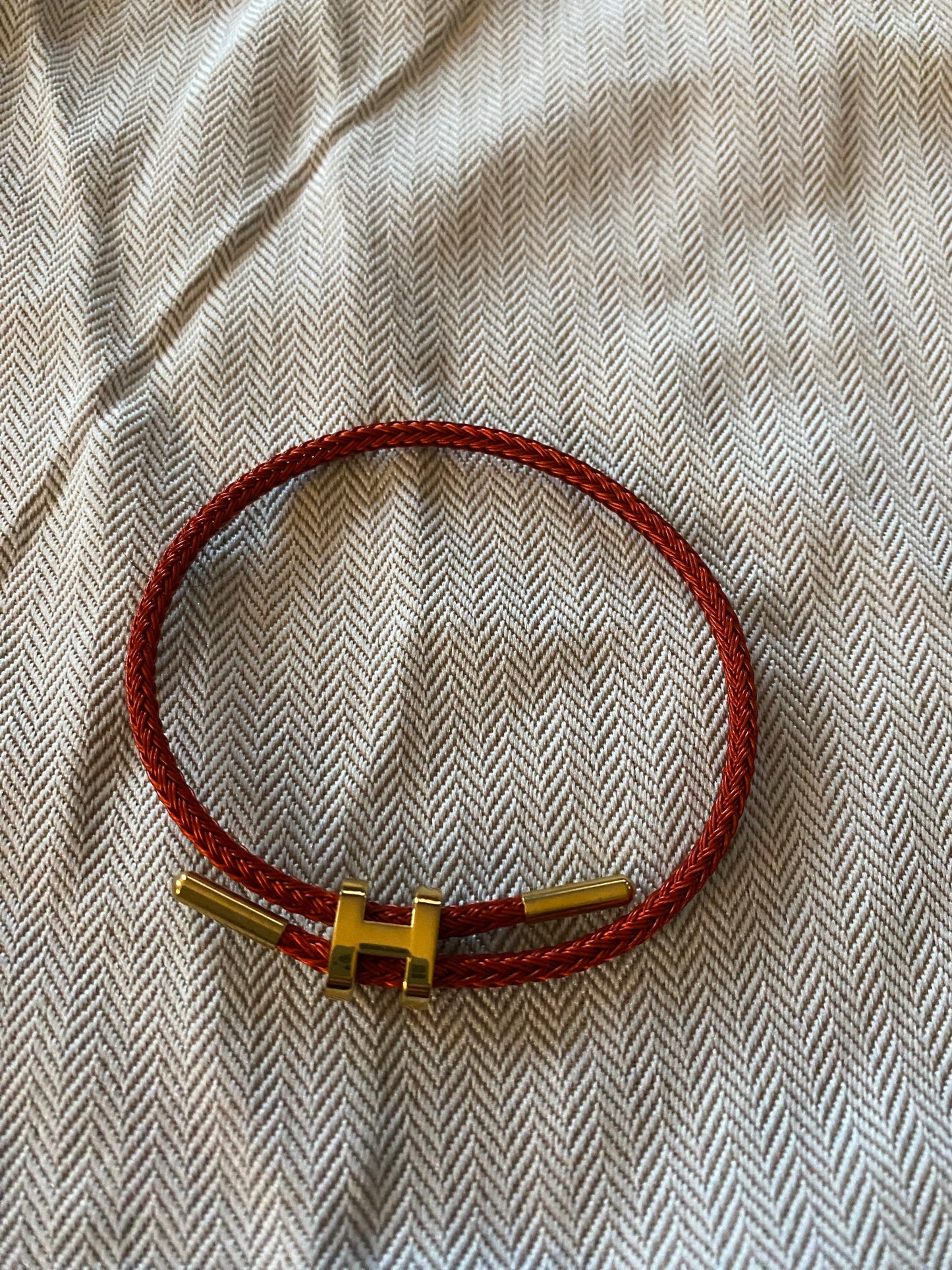 BOUTIQUE H Rope Bracelet in London Red