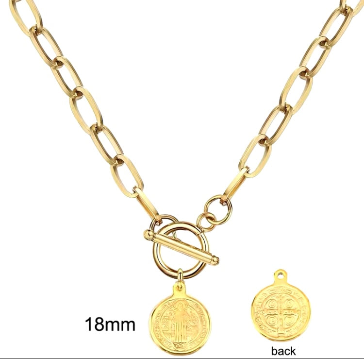 LUXIE Gold Toggle Coin Necklace