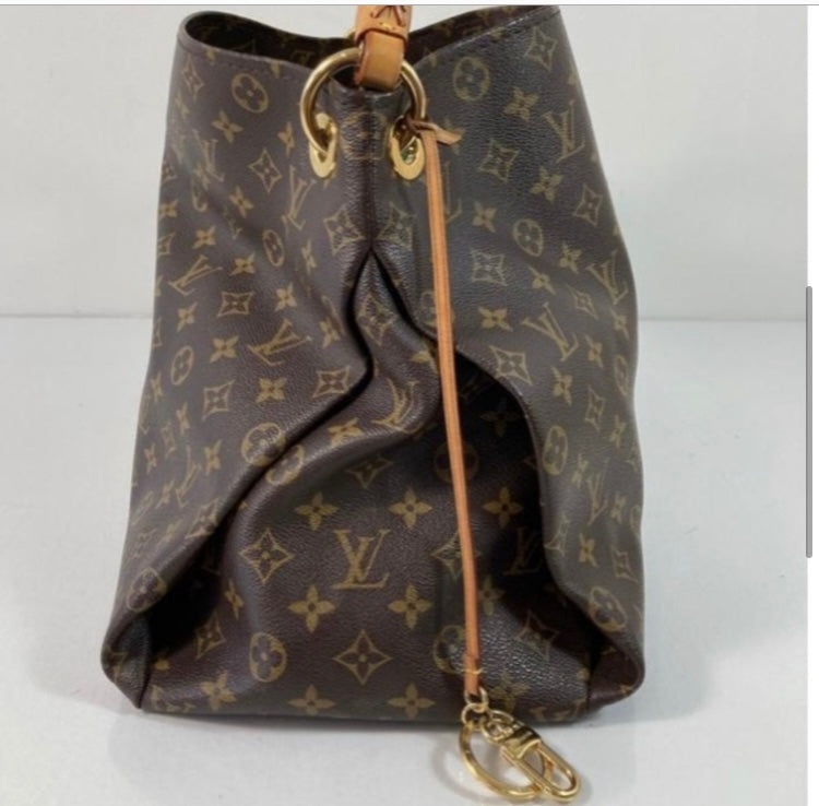 LOUIS VUITTON ARTSY Bag