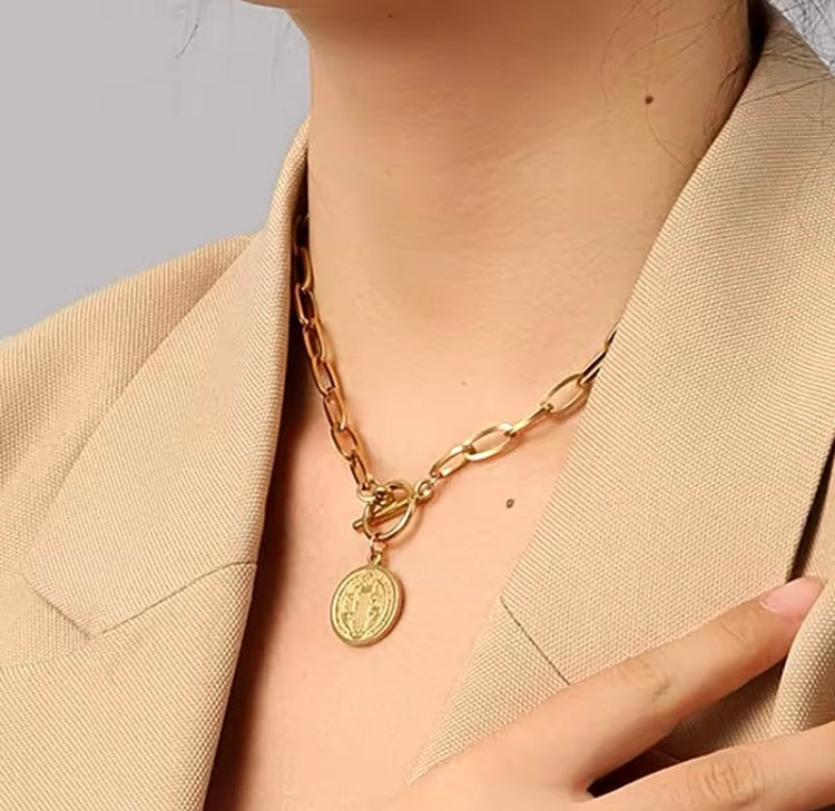 LUXIE Gold Toggle Coin Necklace