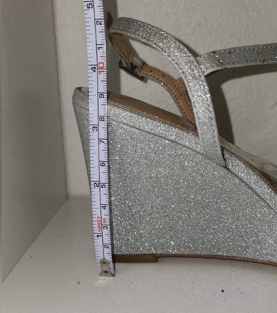 BADGLEY MISCHKA JEWEL Sparkle Wedge Silver Heels *Size 8